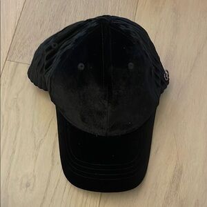 Carrie Underwood Brand Black Velvet Hat